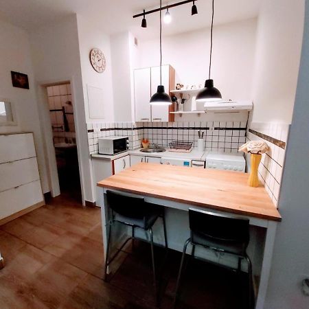 Studio Apartmant Leona With Parking Place Split Exteriör bild