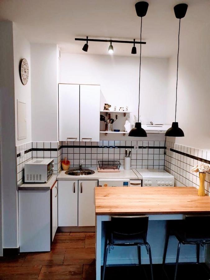 Studio Apartmant Leona With Parking Place Split Exteriör bild