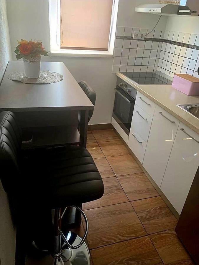 Studio Apartmant Leona With Parking Place Split Exteriör bild