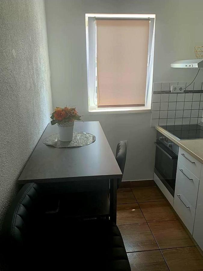 Studio Apartmant Leona With Parking Place Split Exteriör bild