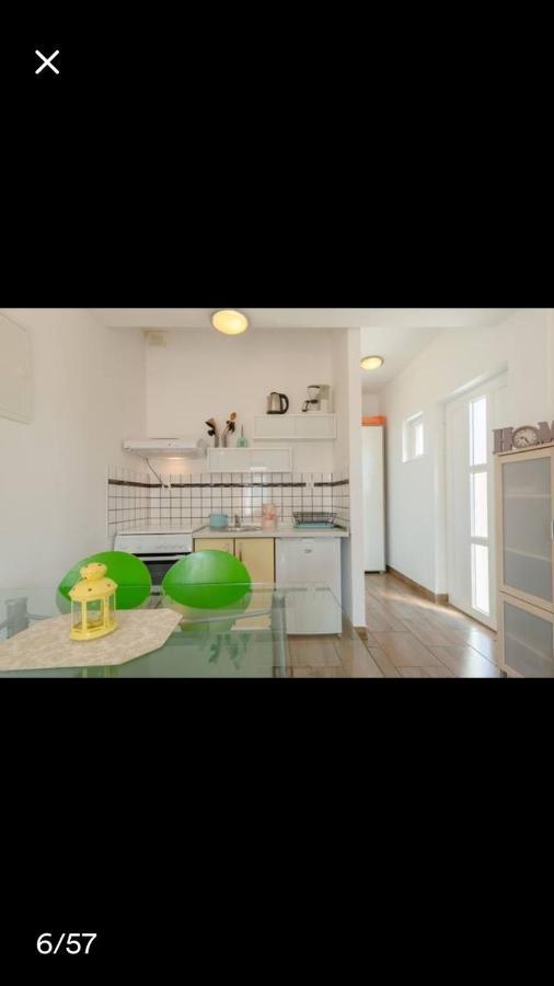 Studio Apartmant Leona With Parking Place Split Exteriör bild